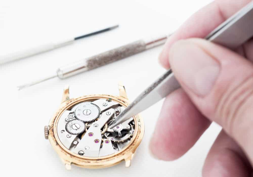 Michael Kors Watch needs new battery  Vinted